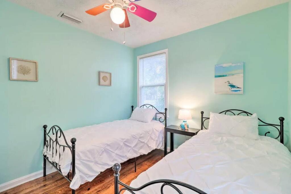 Pool Sleeps 6 With Large Fenced Yard Jacksonville