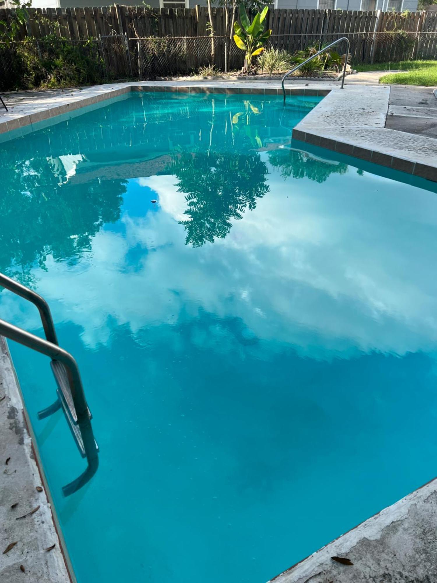 Holiday home Pool Sleeps 6 With Large Fenced Yard